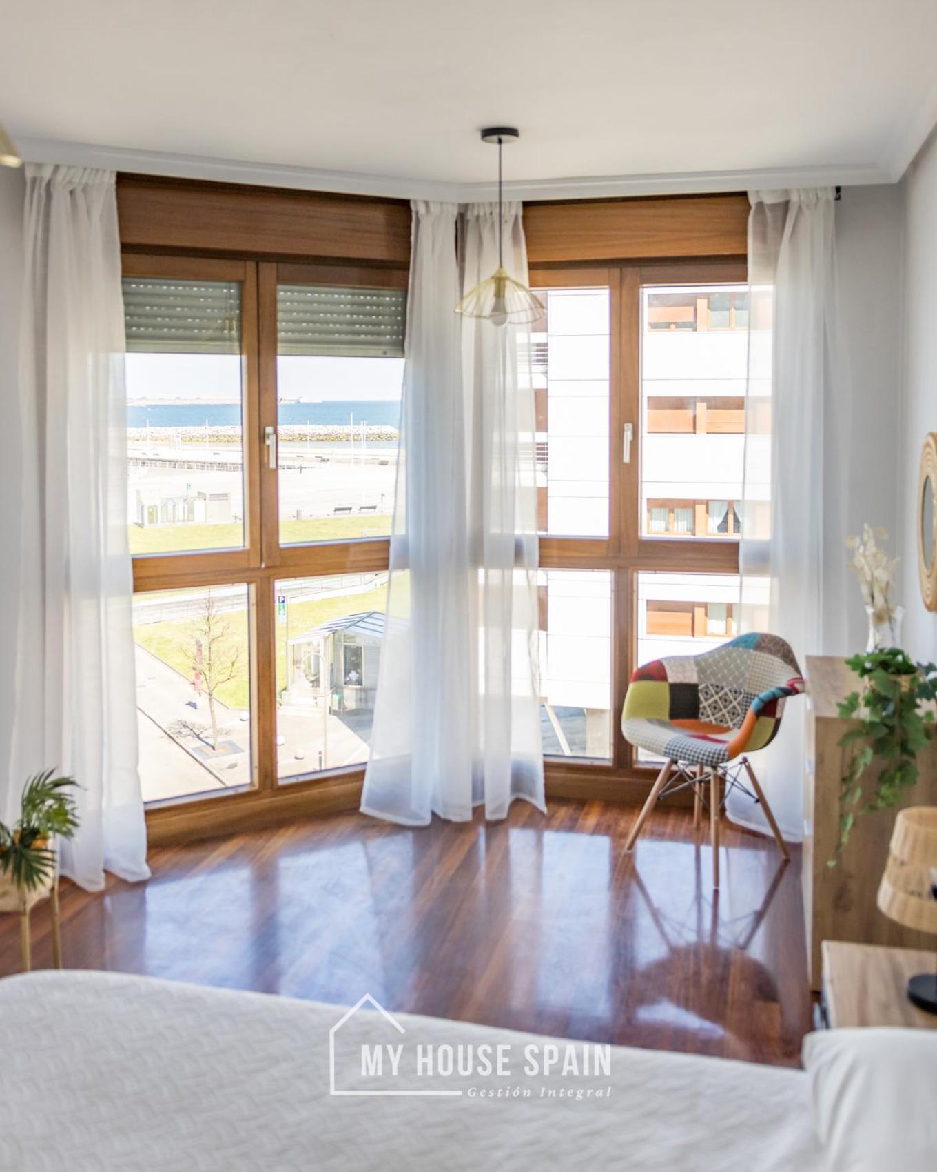 Myhousespain - Playa De Poniente, Con Vistas Al Mar Y Parking Gratuito Хихон Экстерьер фото