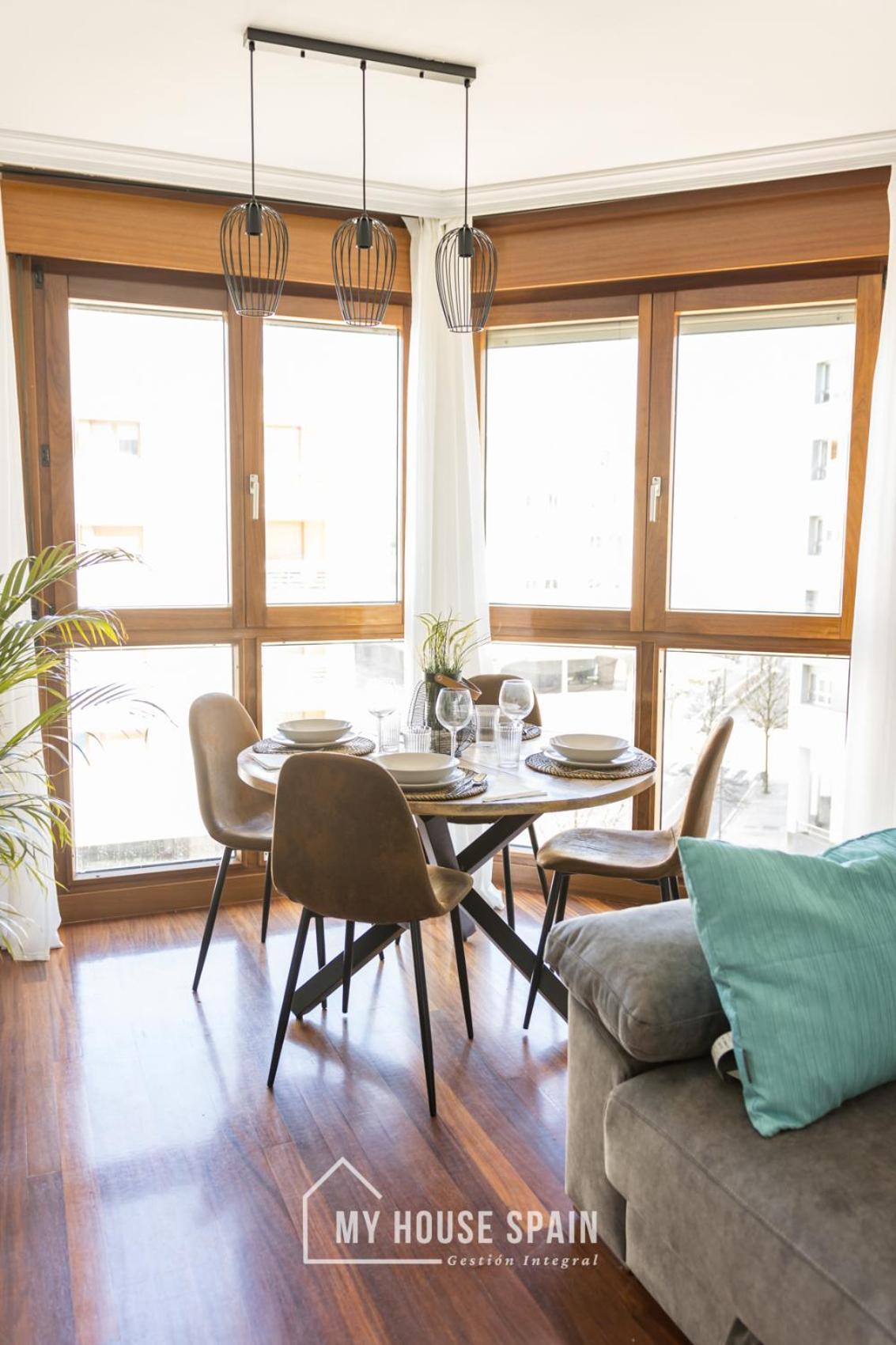 Myhousespain - Playa De Poniente, Con Vistas Al Mar Y Parking Gratuito Хихон Экстерьер фото
