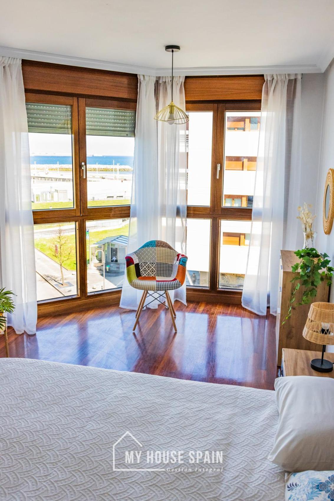 Myhousespain - Playa De Poniente, Con Vistas Al Mar Y Parking Gratuito Хихон Экстерьер фото