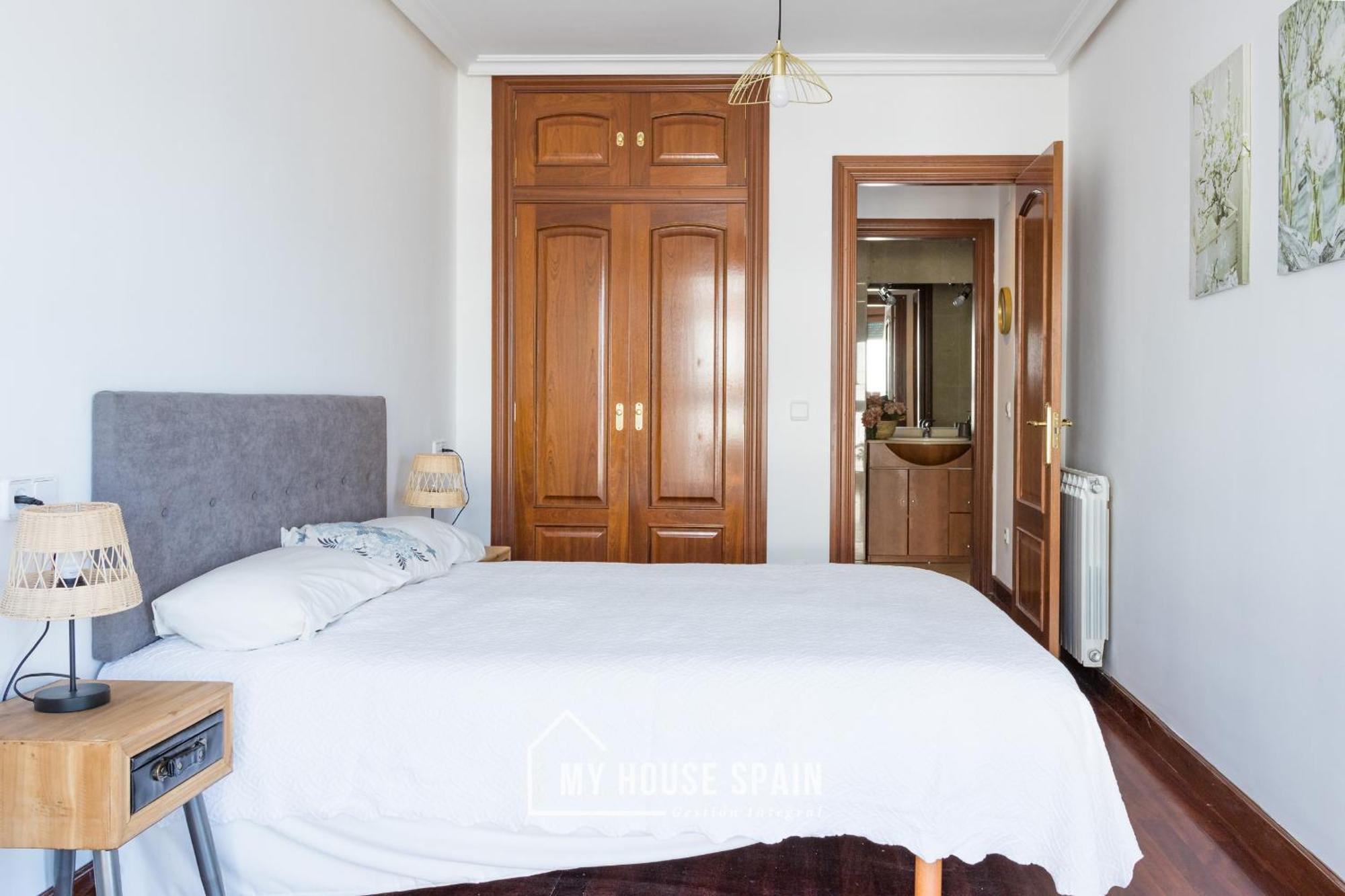 Myhousespain - Playa De Poniente, Con Vistas Al Mar Y Parking Gratuito Хихон Экстерьер фото